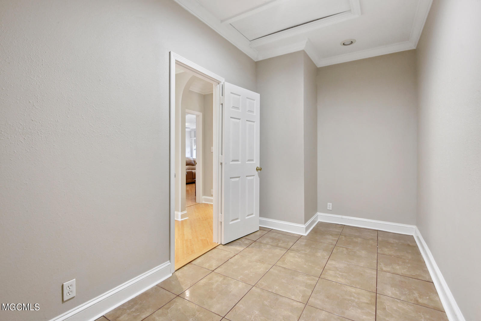 2298 Rue Maison Biloxi, MS 39532 - Photo 12 of 24 013_1600x1067_mls_1600x1067