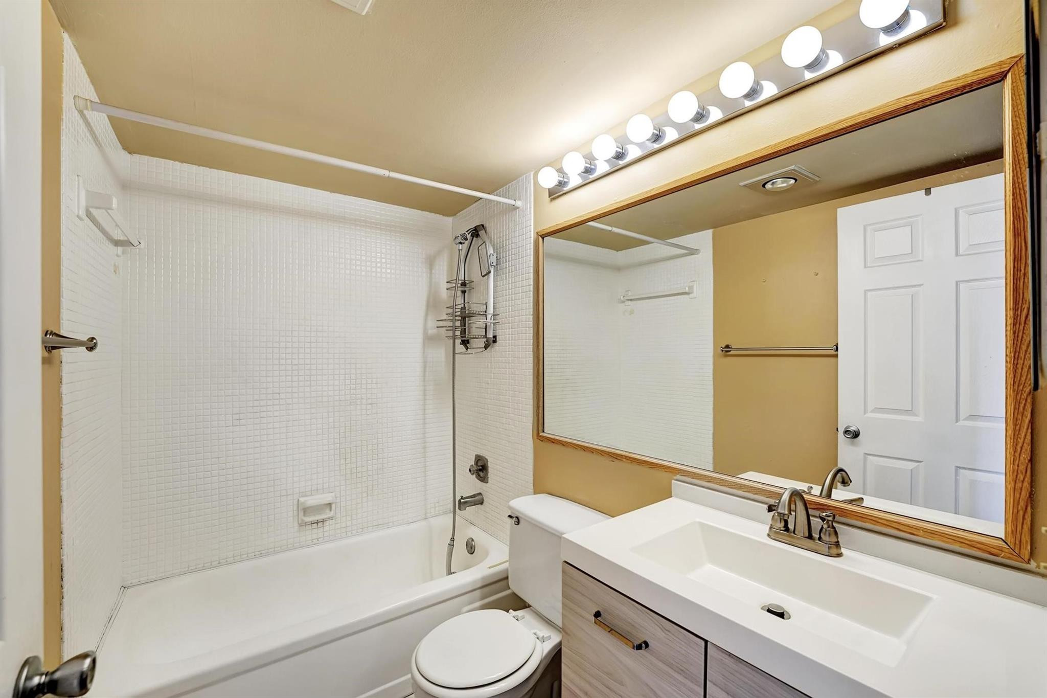 3046 Guilford C, Unit 3046 Boca Raton, FL 33434 - Photo 12 of 30 Photo 12