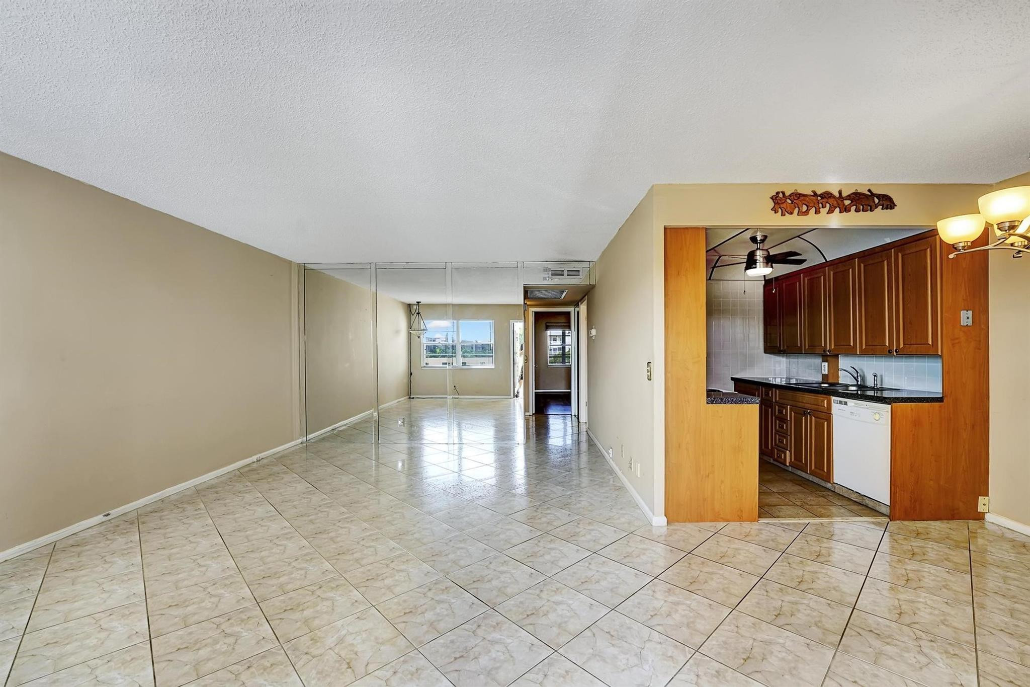 3046 Guilford C, Unit 3046 Boca Raton, FL 33434 - Photo 3 of 30 Photo 3