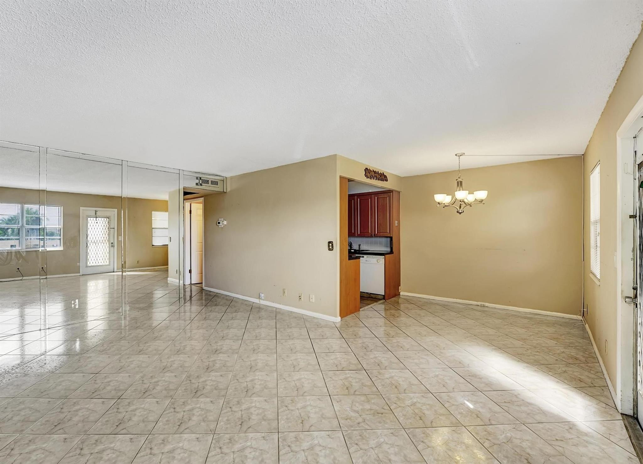 3046 Guilford C, Unit 3046 Boca Raton, FL 33434 - Photo 4 of 30 Photo 4