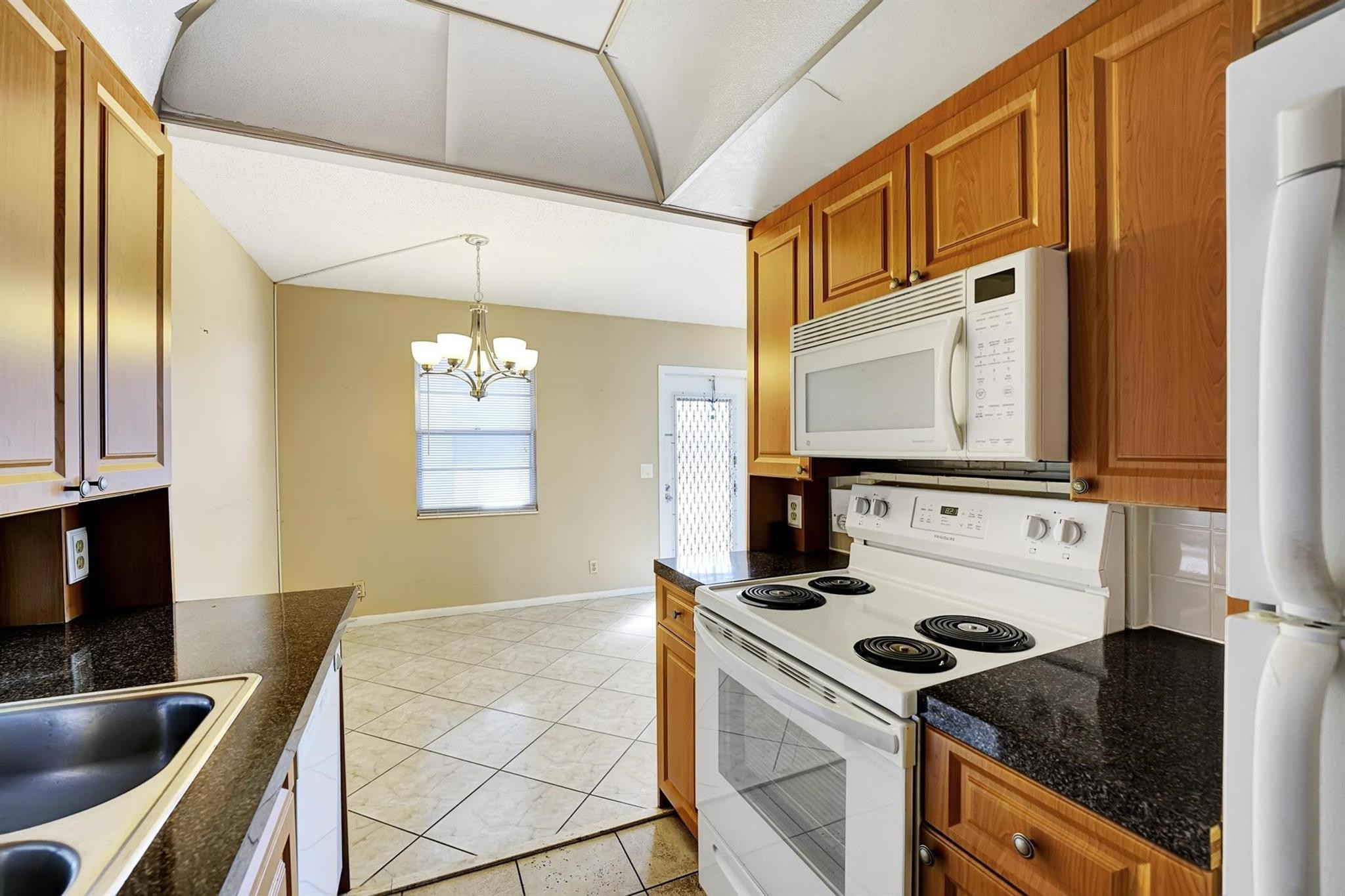 3046 Guilford C, Unit 3046 Boca Raton, FL 33434 - Photo 10 of 30 Photo 10