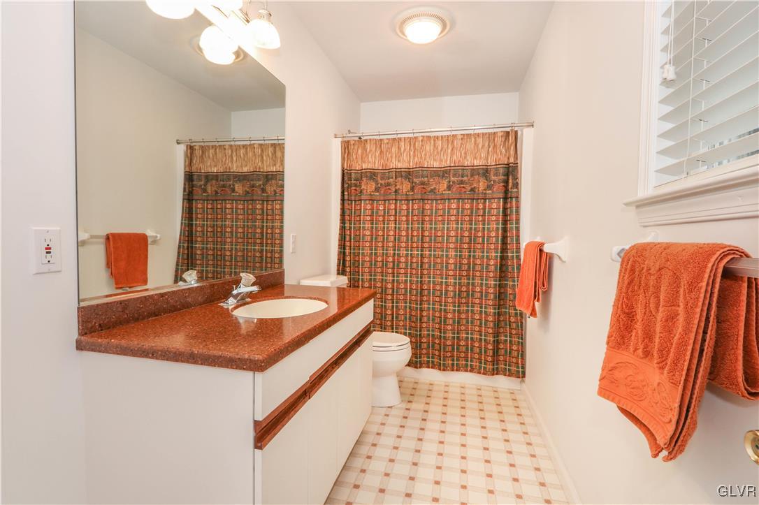 4463 Vera Cruz Road Center Valley, PA 18034 - Photo 28 of 48 Gallery Image 28