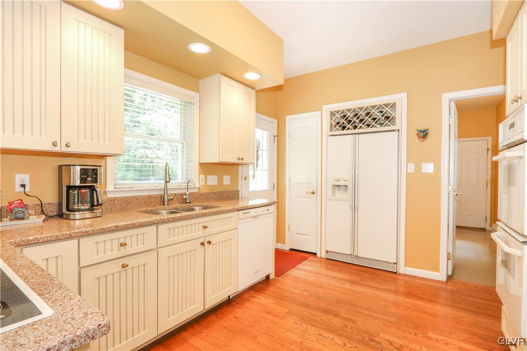 4463 Vera Cruz Road Center Valley, PA 18034 - Photo 8 of 48 Gallery Image 8
