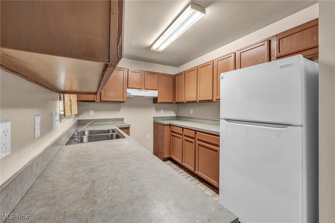 7011 Colfax Road Cleveland, OH 44104 - Photo 9 of 35