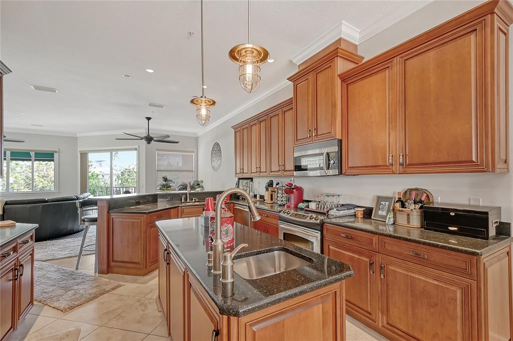 467 Canal Road, Unit 467 Sarasota, FL 34242 - Photo 15 of 60