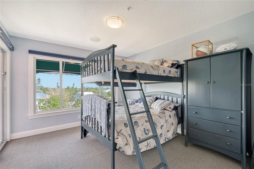 467 Canal Road, Unit 467 Sarasota, FL 34242 - Photo 35 of 60