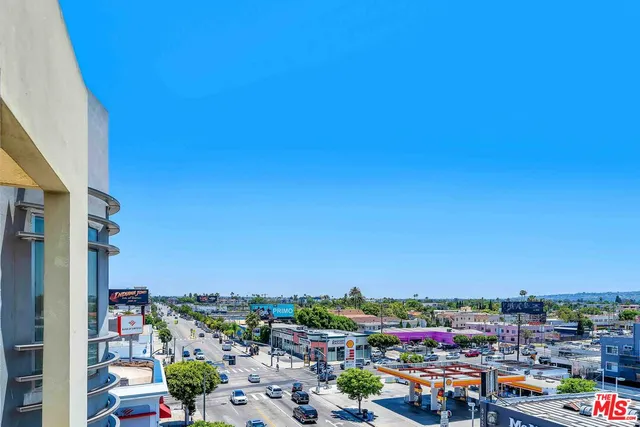 $2,795 | 1260 South Corning Street, Unit 306, Los Angeles, CA 90035