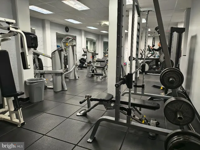 $229,900 | 4515 Willard Avenue, Unit 2111S, Chevy Chase, MD 20815