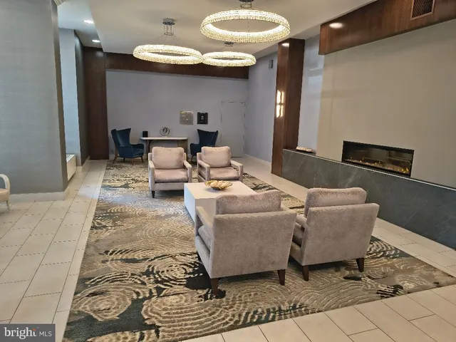 $229,900 | 4515 Willard Avenue, Unit 2111S, Chevy Chase, MD 20815