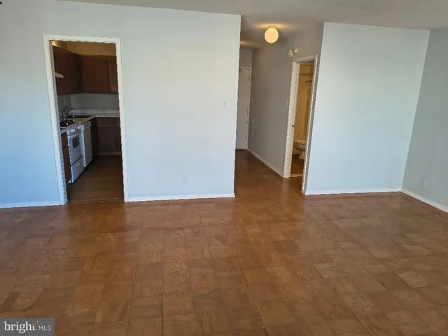 $229,900 | 4515 Willard Avenue, Unit 2111S, Chevy Chase, MD 20815