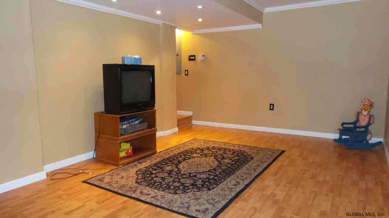 258 Middle Road Lake George, NY 12845 - Photo 17 of 31 Photo 17