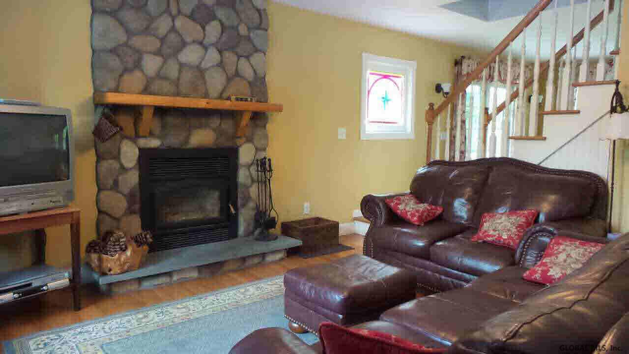258 Middle Road Lake George, NY 12845 - Photo 6 of 31 Photo 6