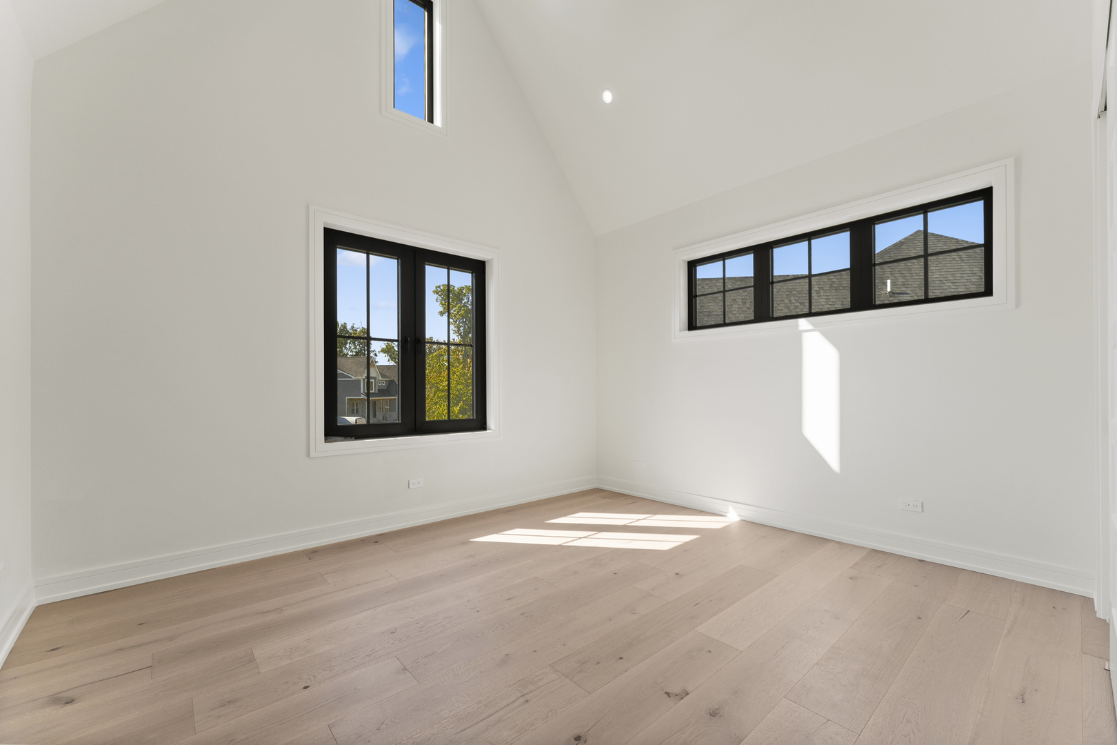 1504 Linden Circle Lemont, IL 60439 - Photo 26 of 54 a view of an empty room and window