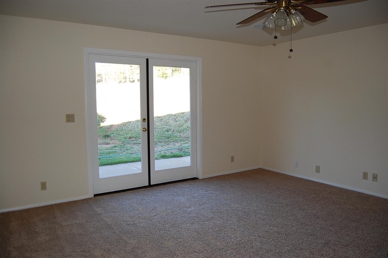 14046 Kelowna Road Valley Center, CA 92082 - Photo 8 of 18