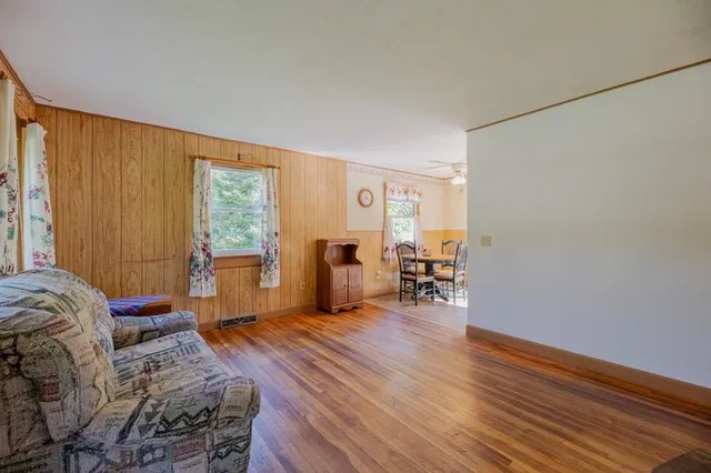 $339,000 | 557 Beech Street, Manchester, VT 05255