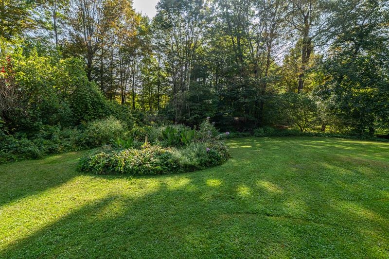 557 Beech Street Manchester, VT 05255 - Photo 6 of 27