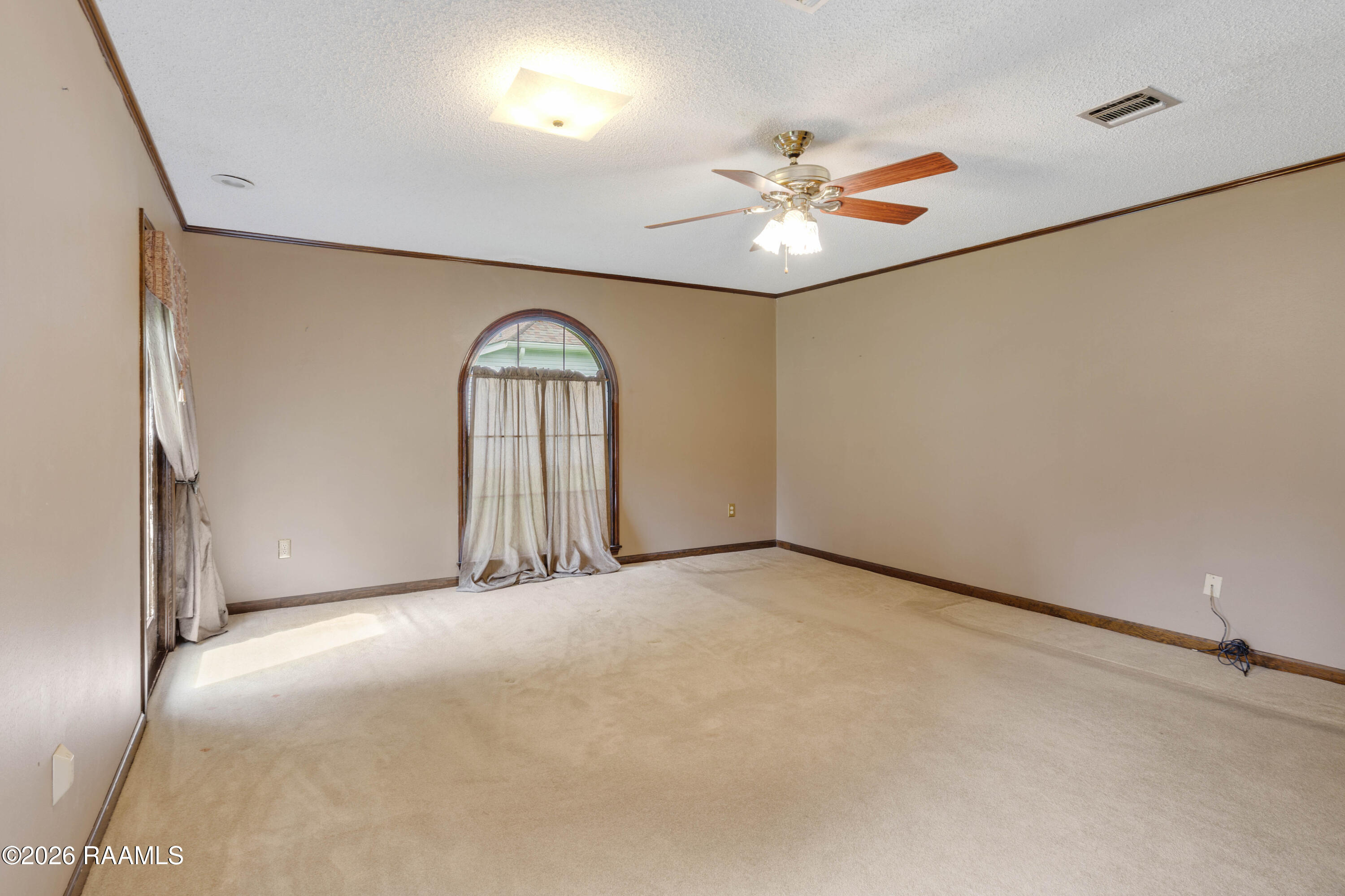 806 Rue Royale New Iberia, LA 70563 - Photo 30 of 38 806 Rue Royale New Iberia-23