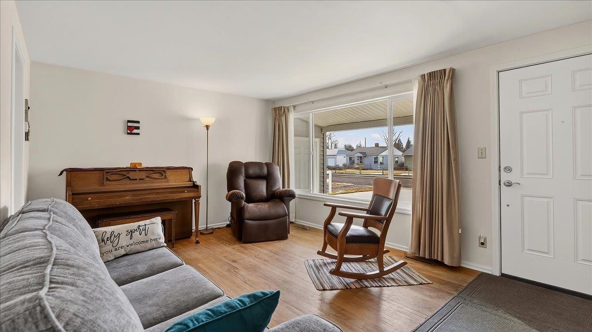 5624 North Lindeke Street Spokane, WA 99205 - Photo 4 of 41