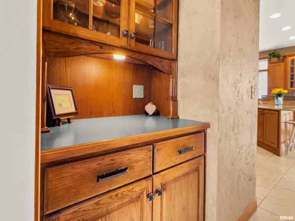 $625,000 | 4330 Longmeadow Court, Peoria, IL 61615