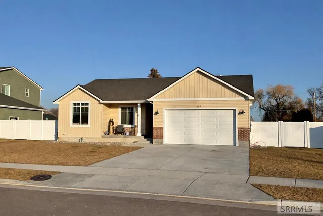 $439,900 | 449 Meadow Avenue, Rigby, ID 83442