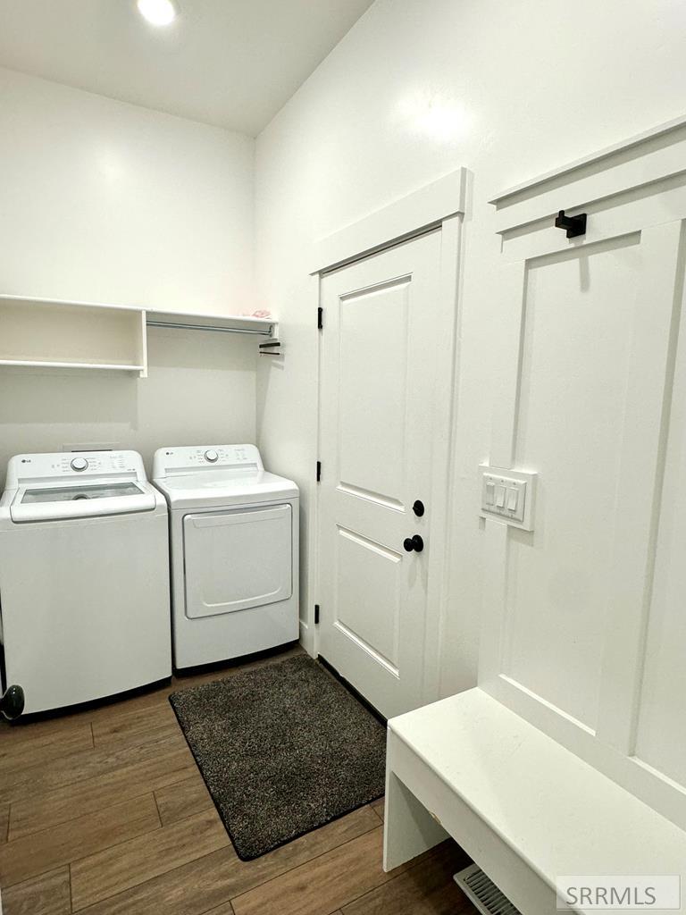 449 Meadow Avenue Rigby, ID 83442 - Photo 16 of 26 Laundry Room