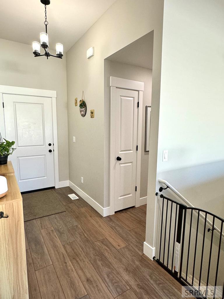 449 Meadow Avenue Rigby, ID 83442 - Photo 3 of 26 Entry Way