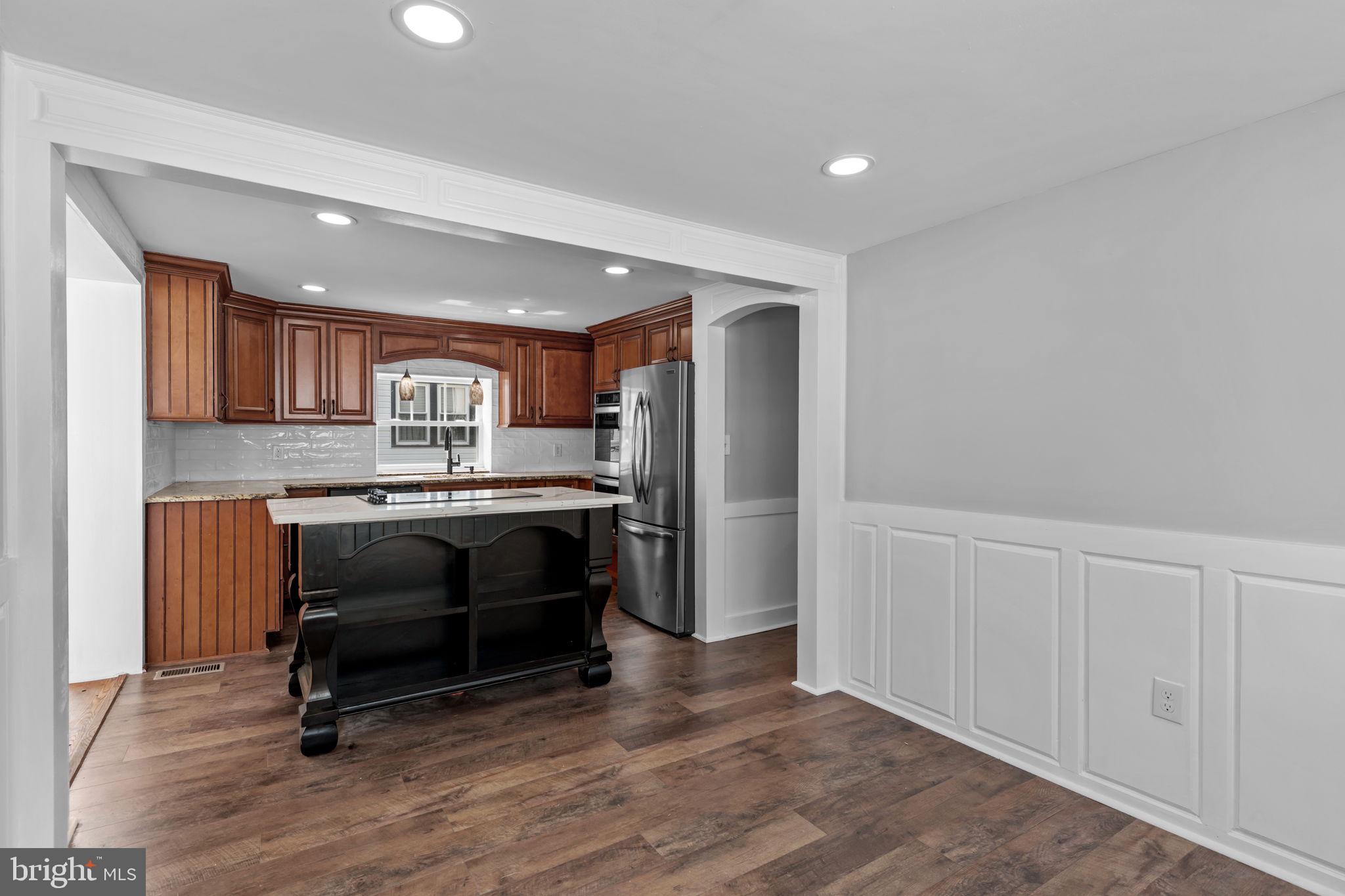 322 Newport Road Bristol, PA 19007 - Photo 7 of 36 Gallery Image 7