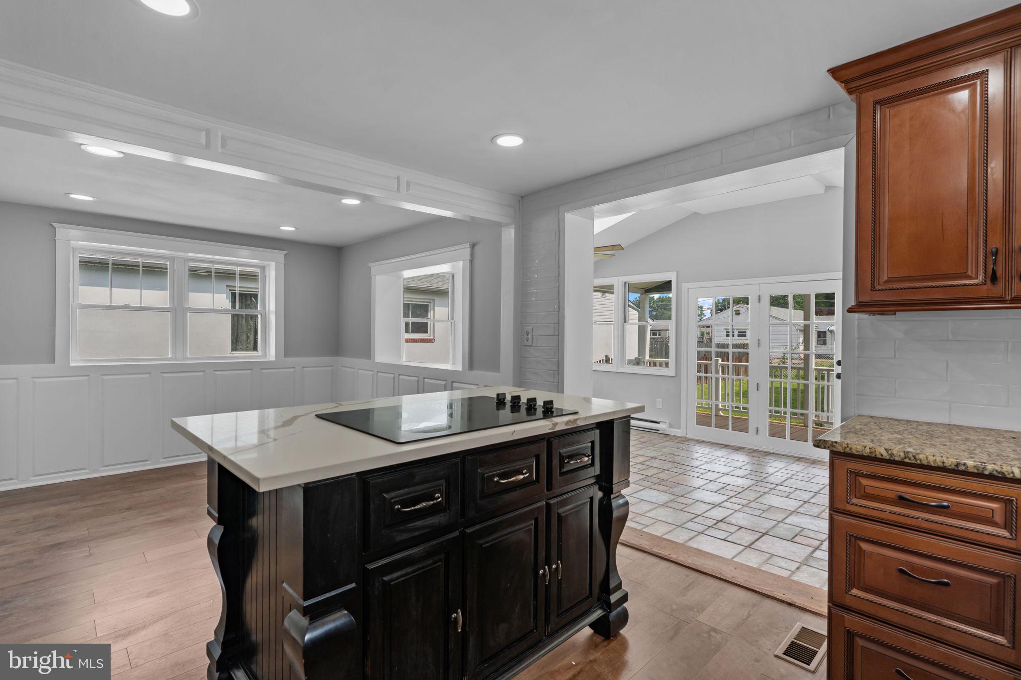 322 Newport Road Bristol, PA 19007 - Photo 9 of 36 Gallery Image 9
