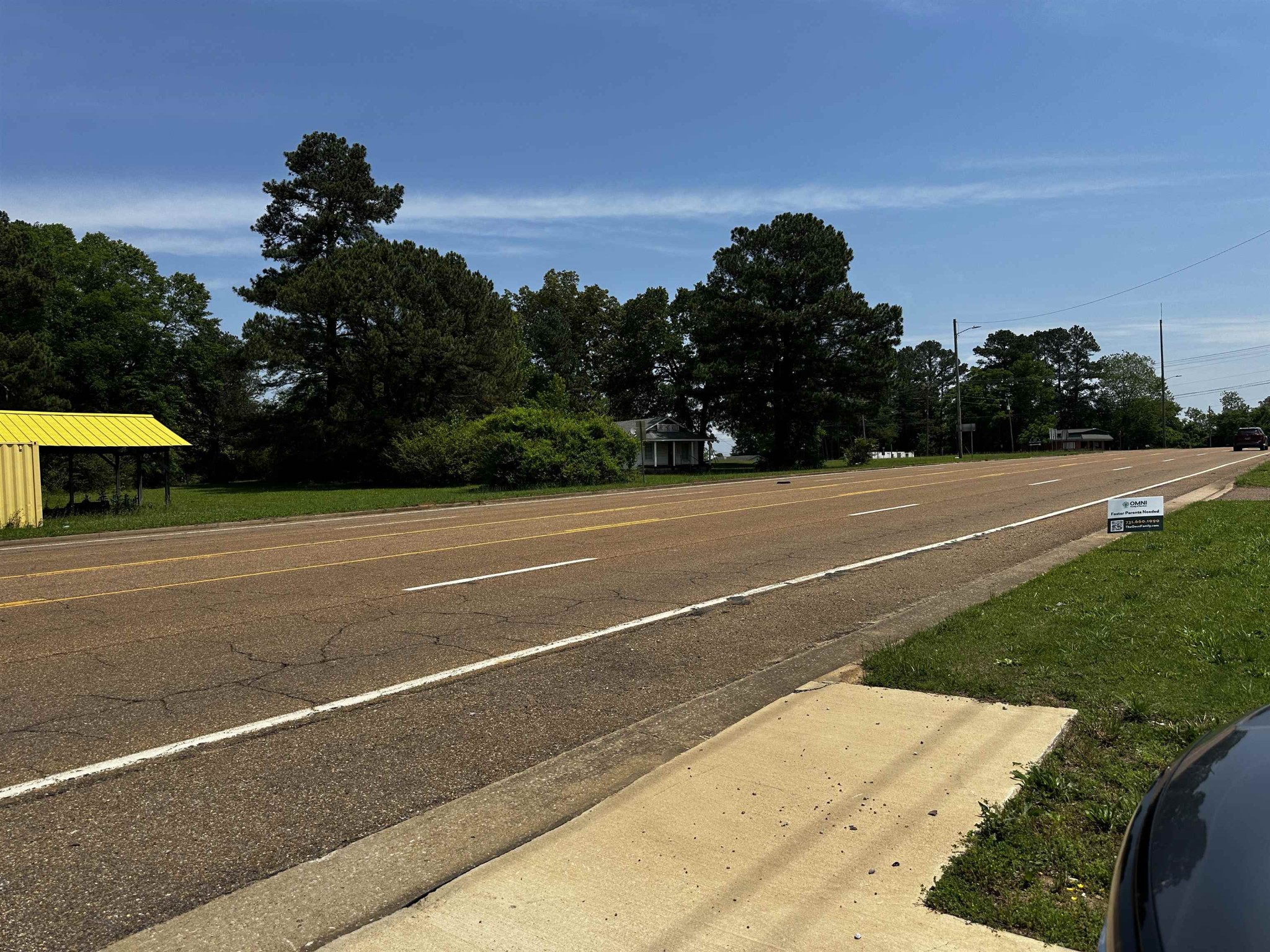 2645 Highway 64 Crump, TN 38310 - Photo 10 of 23 a view of a tennis court