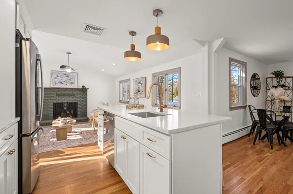 $859,900 | 36 Mt Vernon Street, North Reading, MA 01864