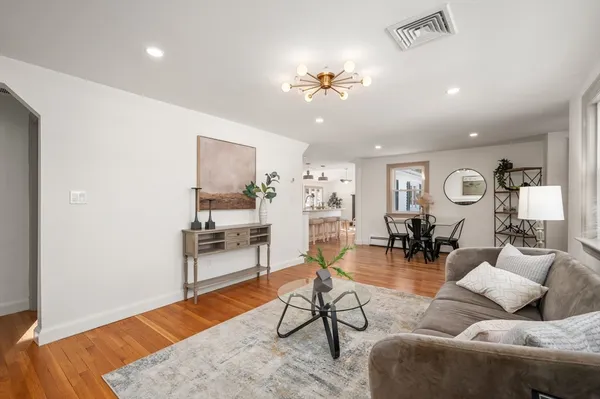 $859,900 | 36 Mt Vernon Street, North Reading, MA 01864