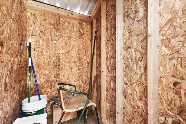 $399,800 | 9517 35th Avenue Northeast, Unit 2A, Seattle, WA 98115