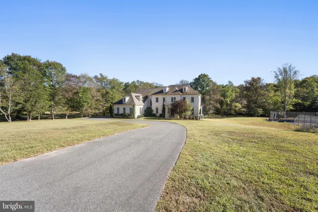 a sign that is on the side of a building