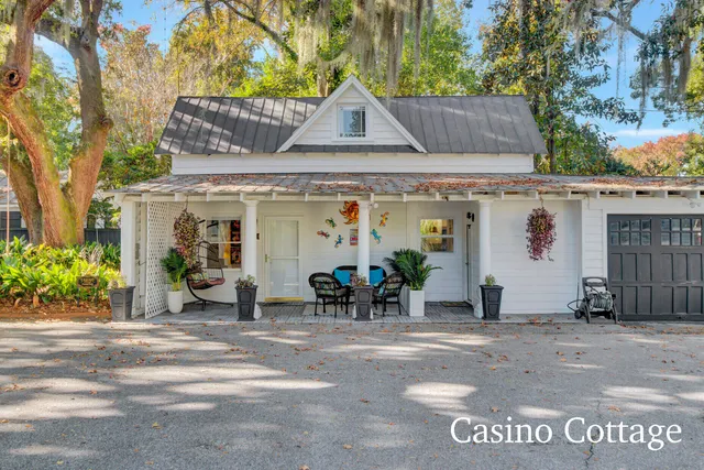 $2,699,000 | 208 Sumter Avenue, Summerville, SC 29483