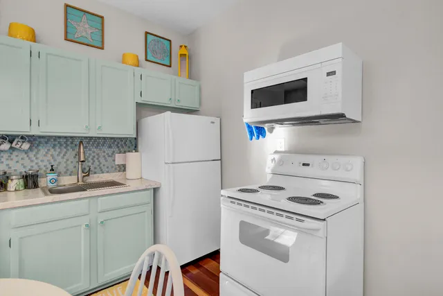 $2,699,000 | 208 Sumter Avenue, Summerville, SC 29483