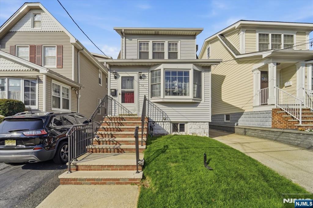 13 Butler Place Kearny, NJ 07032 - Photo 2 of 28