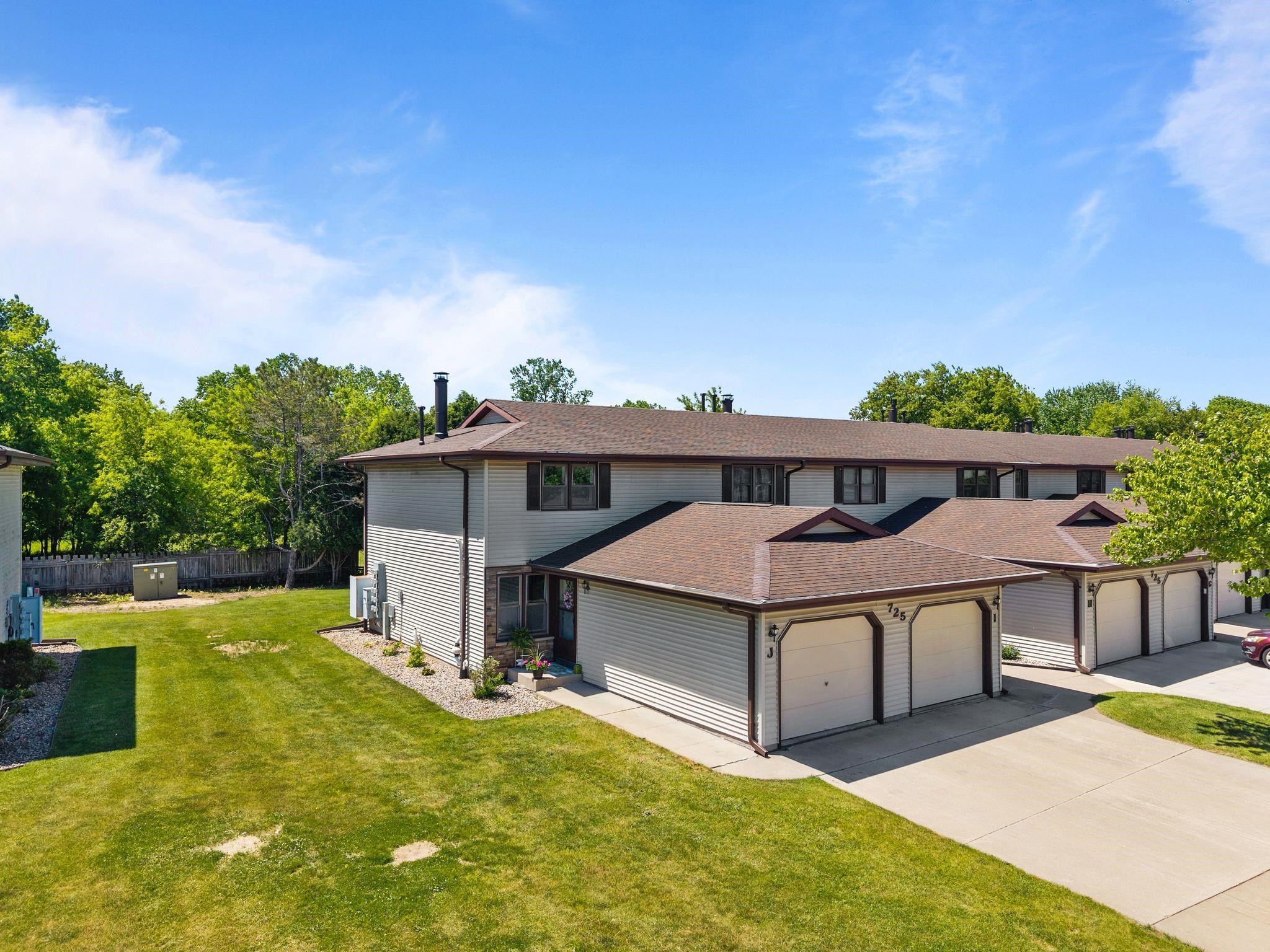 725 South Westhaven Place, Unit J Appleton, WI 54914 - Photo 28 of 35