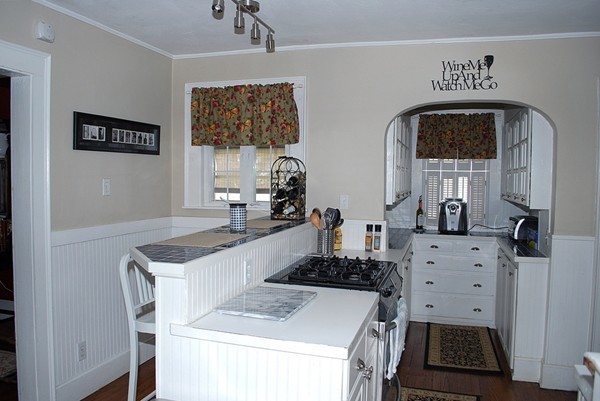 38 Gillette Avenue Springfield, MA 01118 - Photo 4 of 27 Gallery Image 4