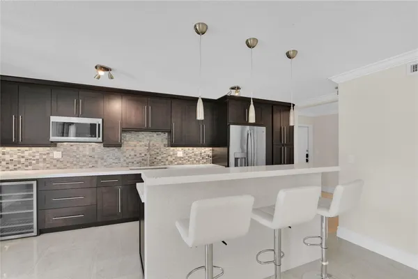 $5,500 | 250 East Royal Palm Road, Unit 2A, Boca Raton, FL 33432