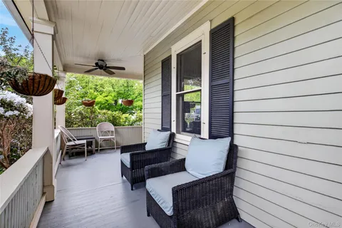$1,299,000 | 2 Van Buren Street, Port Washington, NY 11050