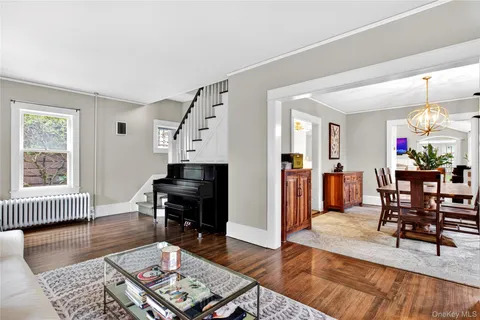 $1,299,000 | 2 Van Buren Street, Port Washington, NY 11050