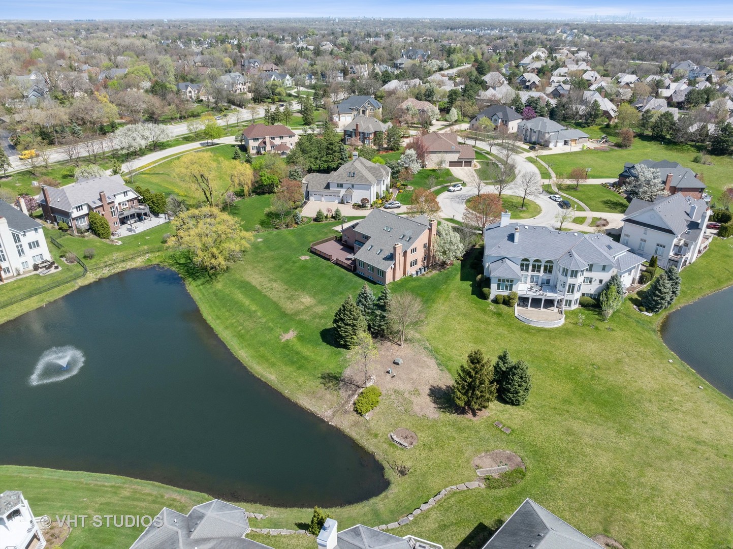 6705 Fieldstone Drive Burr Ridge, IL 60527 - Photo 41 of 41 an aerial view of residential houses with outdoor space