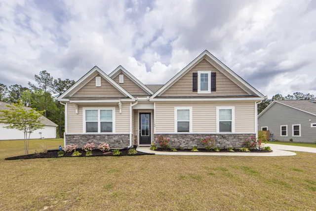 $2,875 | 1142 Wading Point Boulevard, Huger, SC 29450