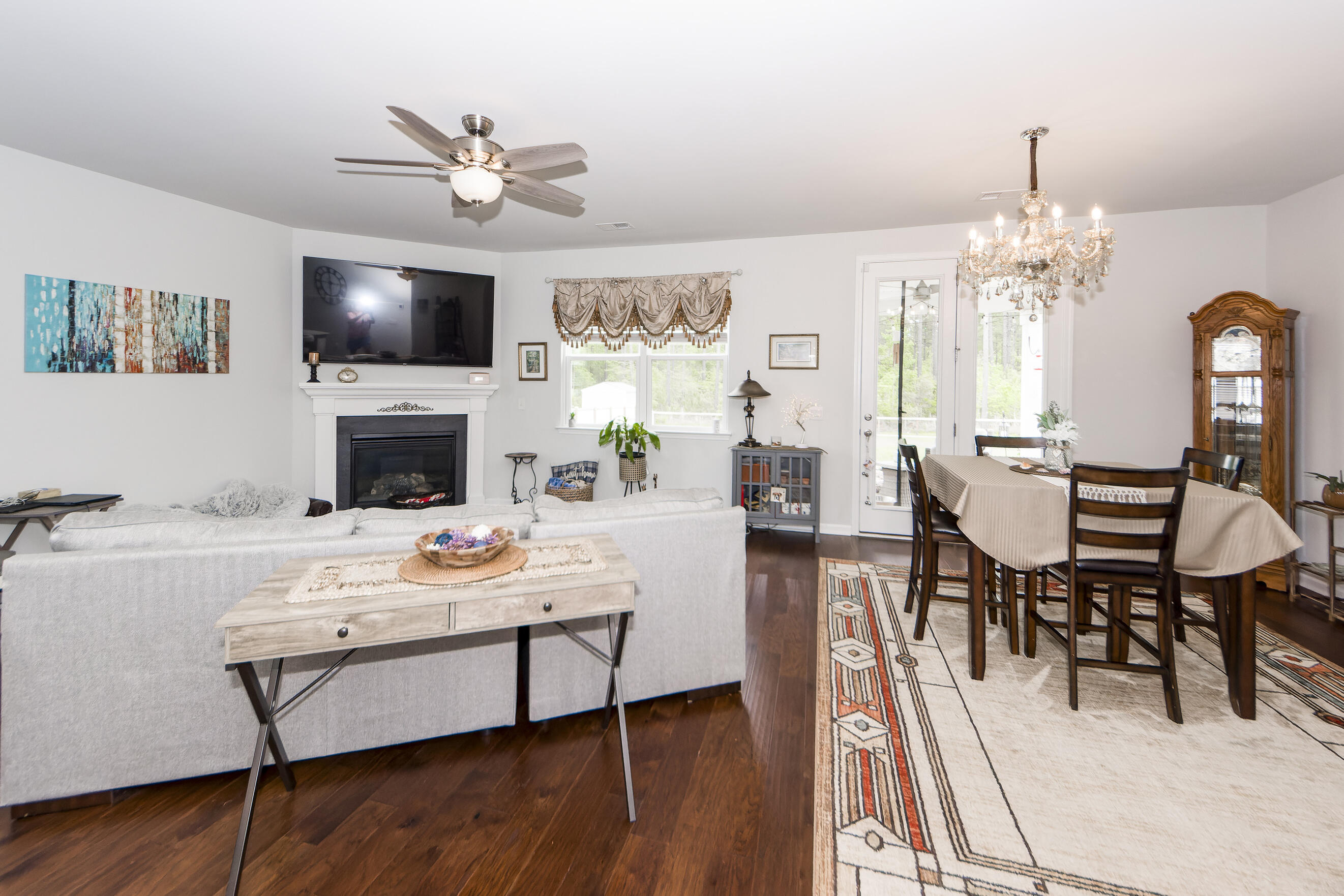 1142 Wading Point Boulevard Huger, SC 29450 - Photo 10 of 42 10