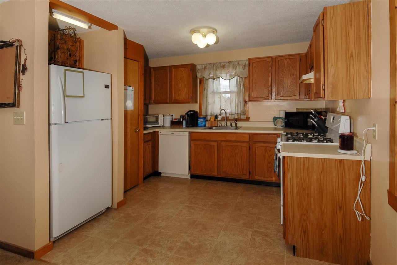 44 Dustin Homestead, Unit 44 Rochester, NH 03867 - Photo 3 of 24
