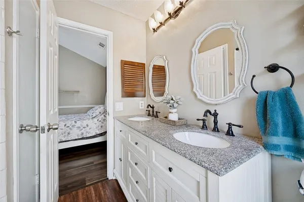 $325,000 | 109 Hickory Springs Drive, Euless, TX 76039