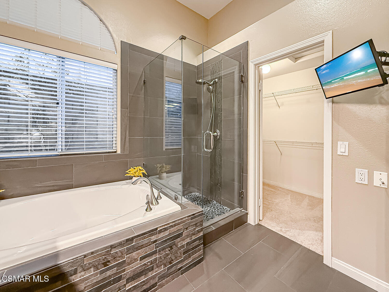 2457 Rutland Place Thousand Oaks, CA 91362 - Photo 23 of 45 iPrimary Bedroom Suite12
