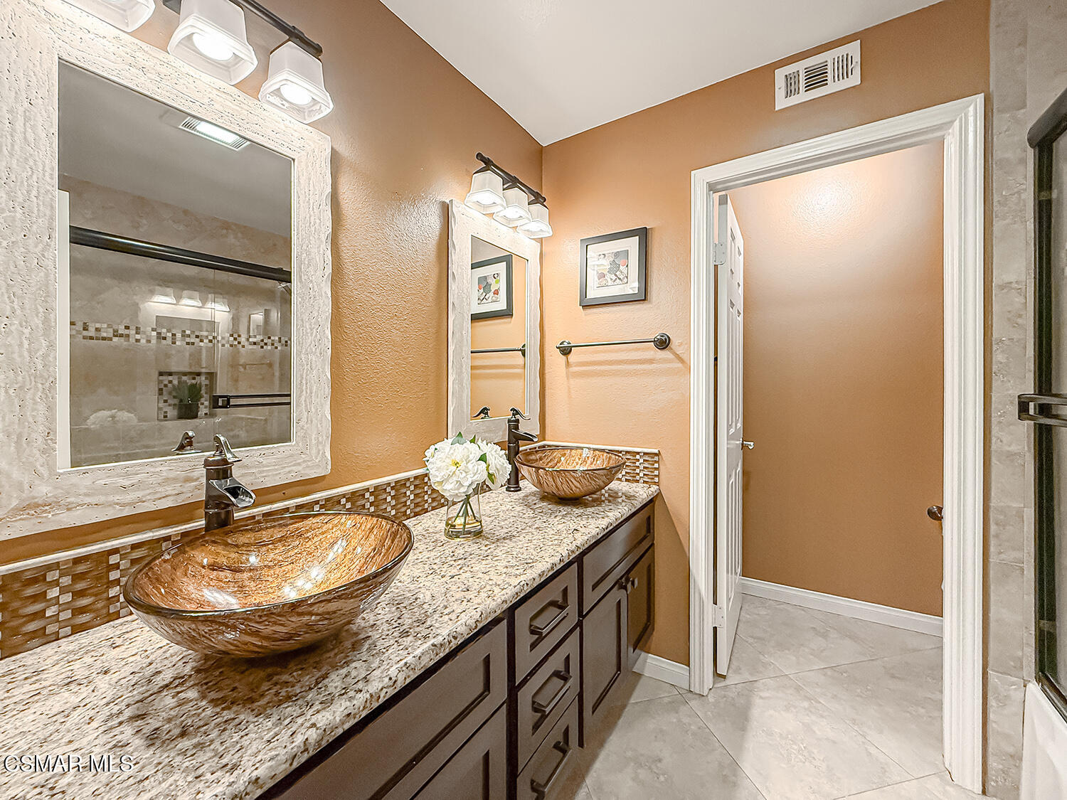2457 Rutland Place Thousand Oaks, CA 91362 - Photo 28 of 45 dHallway and Bath2