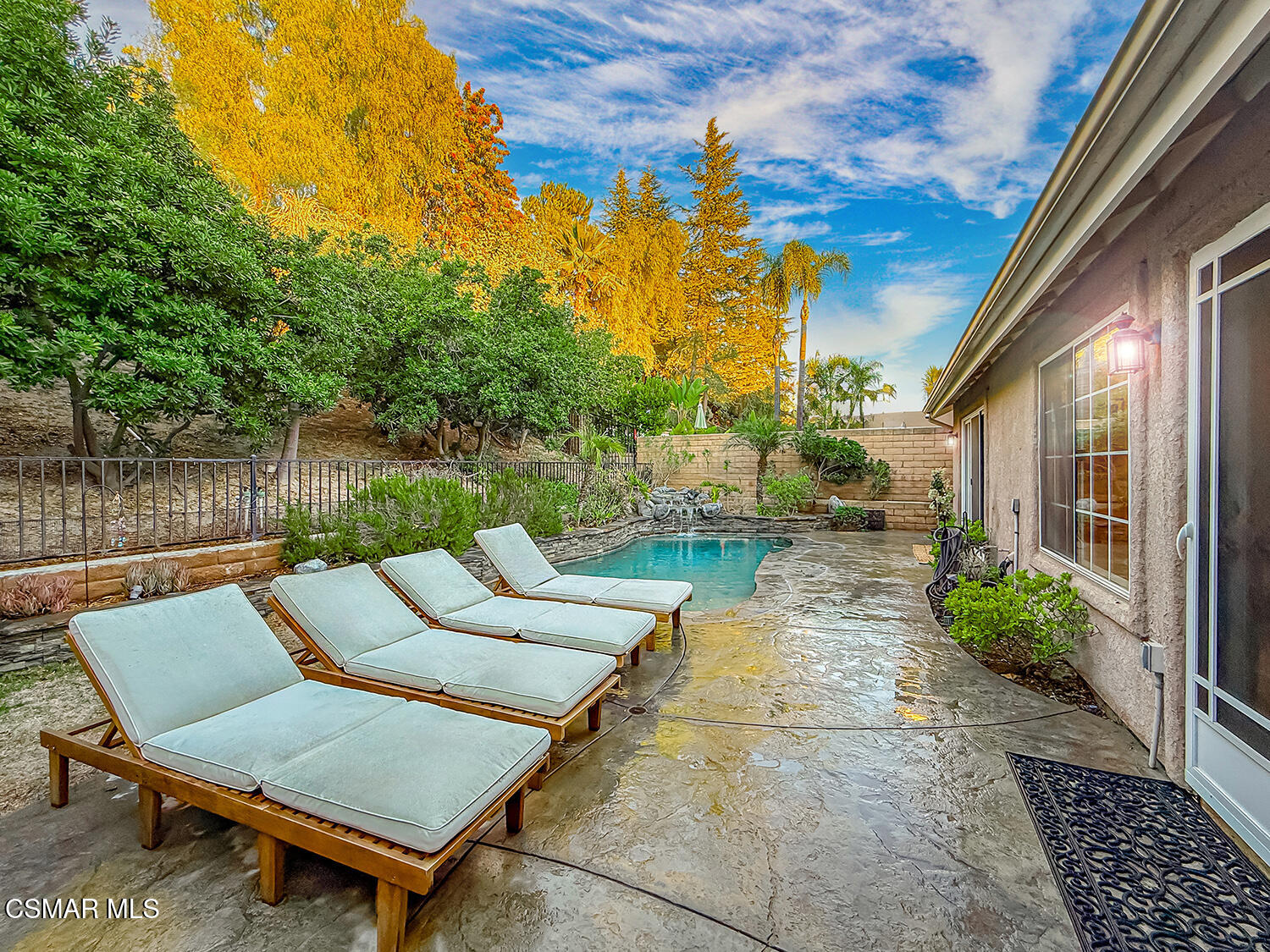 2457 Rutland Place Thousand Oaks, CA 91362 - Photo 34 of 45 kBackyard4