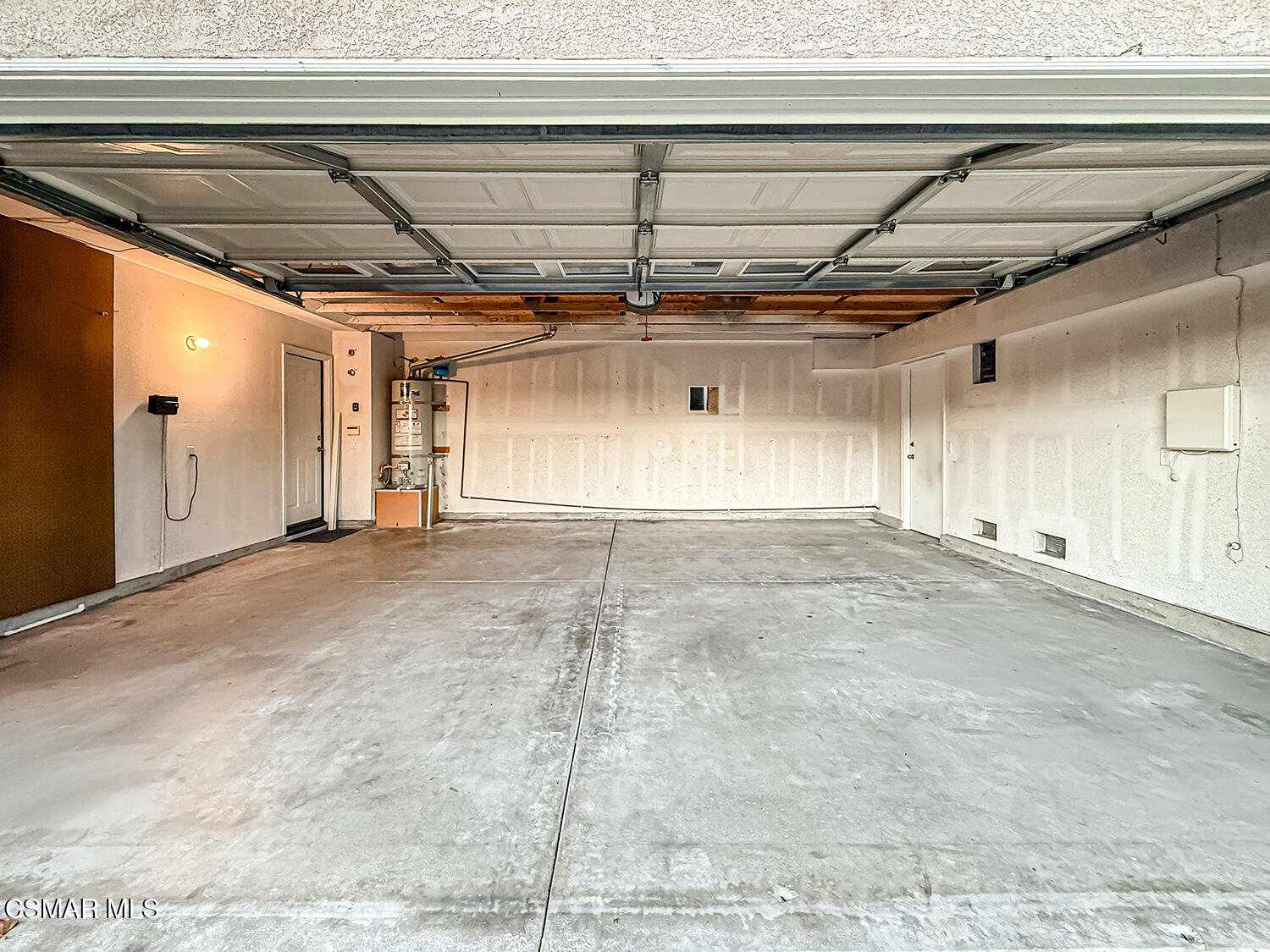 2457 Rutland Place Thousand Oaks, CA 91362 - Photo 39 of 45 jGarage1